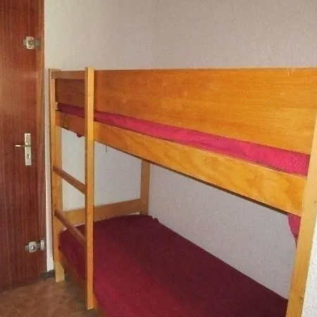Apartment Nigritelles B 6 *